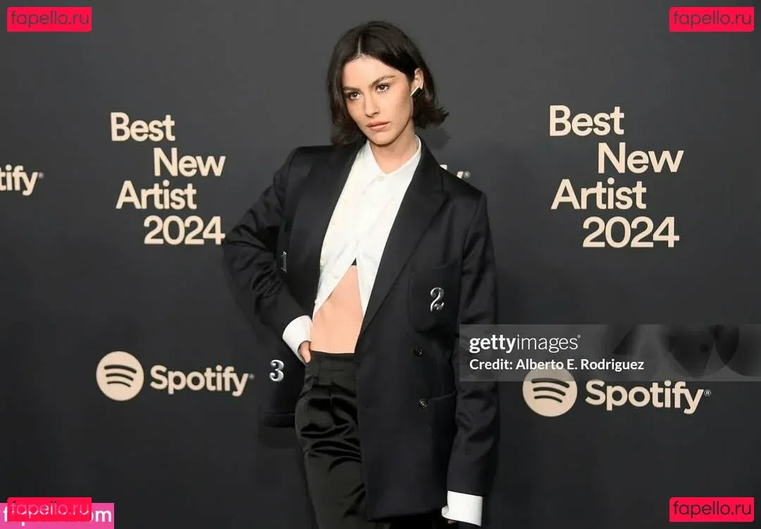 Gracie Abrams Onlyfans Photo Gallery 