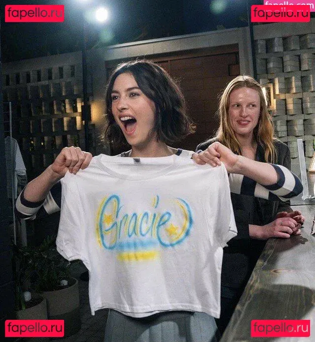 Gracie Abrams Onlyfans Photo Gallery 