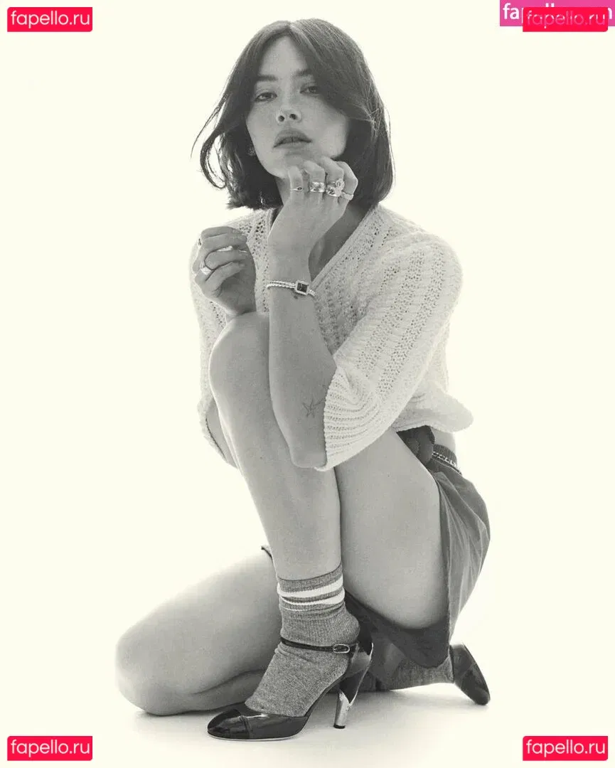 Gracie Abrams Onlyfans Photo Gallery 