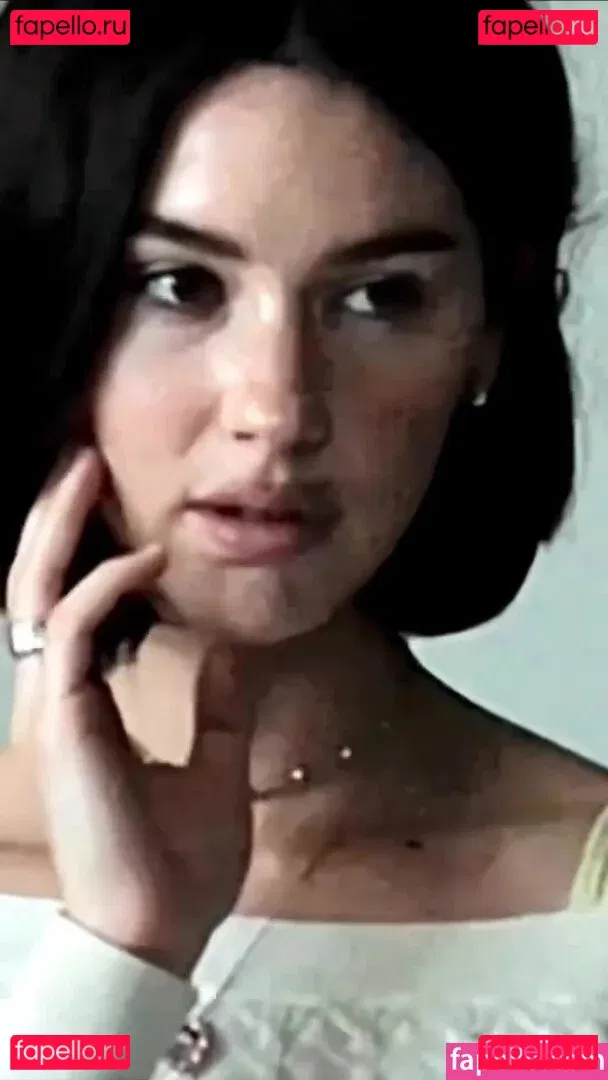 Gracie Abrams Onlyfans Photo Gallery 