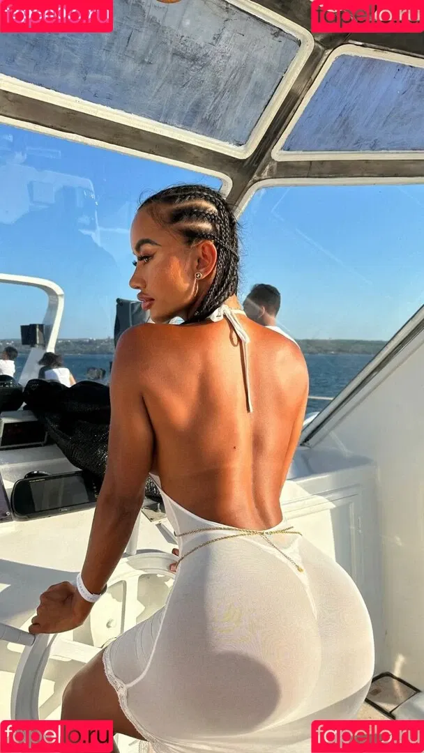 Carla-piece-of-art Onlyfans Photo Gallery 