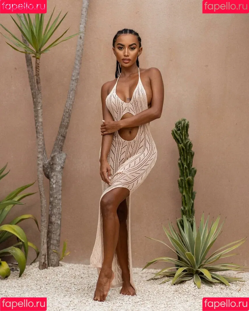 Carla-piece-of-art Onlyfans Photo Gallery 