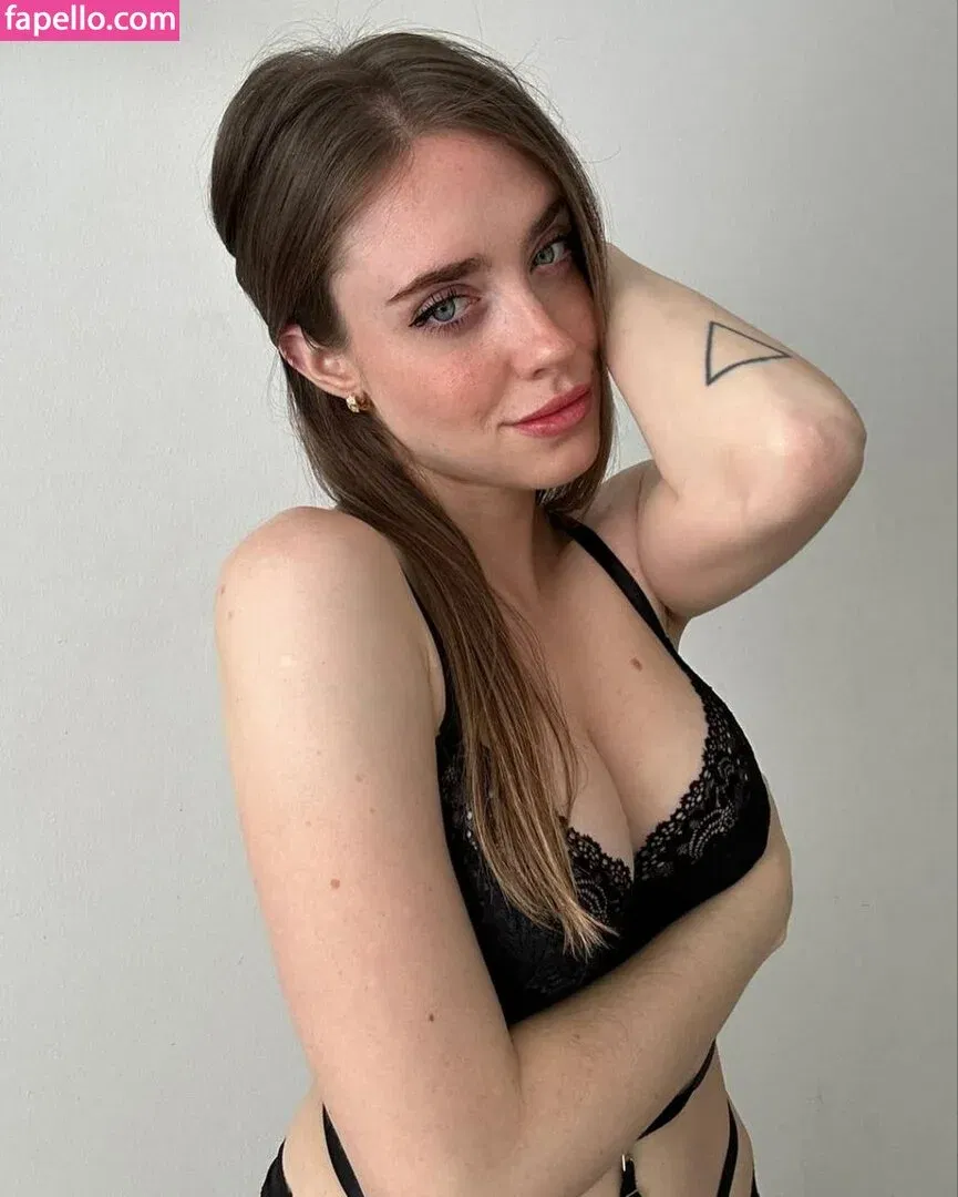 Mikimakey Onlyfans Photo Gallery 