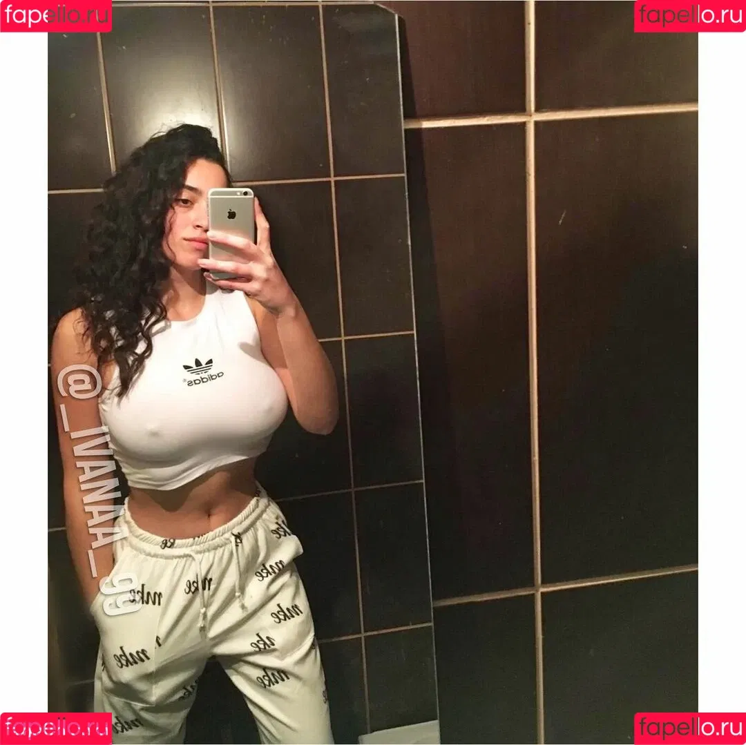 Ivana S. Onlyfans Photo Gallery 