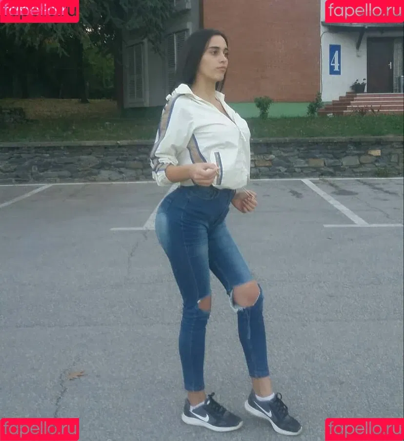 Ivana S. Onlyfans Photo Gallery 
