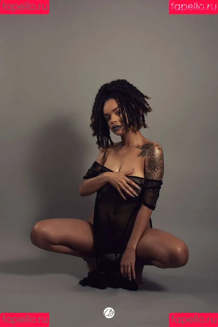 Feistybadazz Onlyfans Photo Gallery 