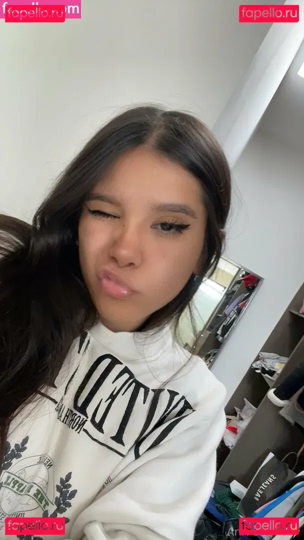 ariristorm Onlyfans Photo Gallery 