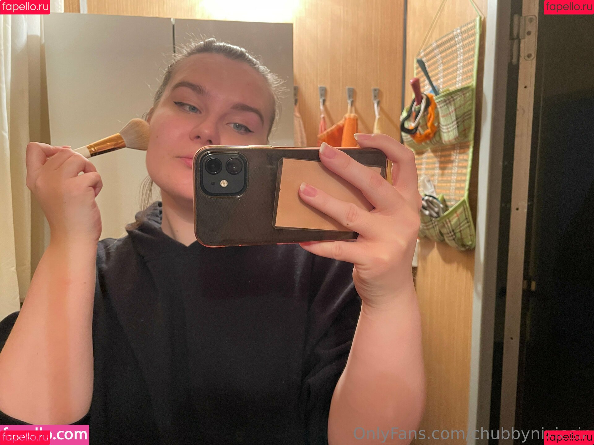 chubbynixiesin Onlyfans Photo Gallery 