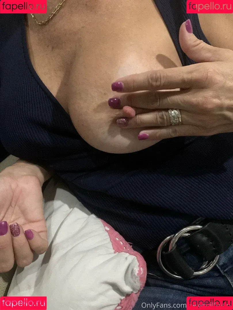 Mary Burke Onlyfans Photo Gallery 