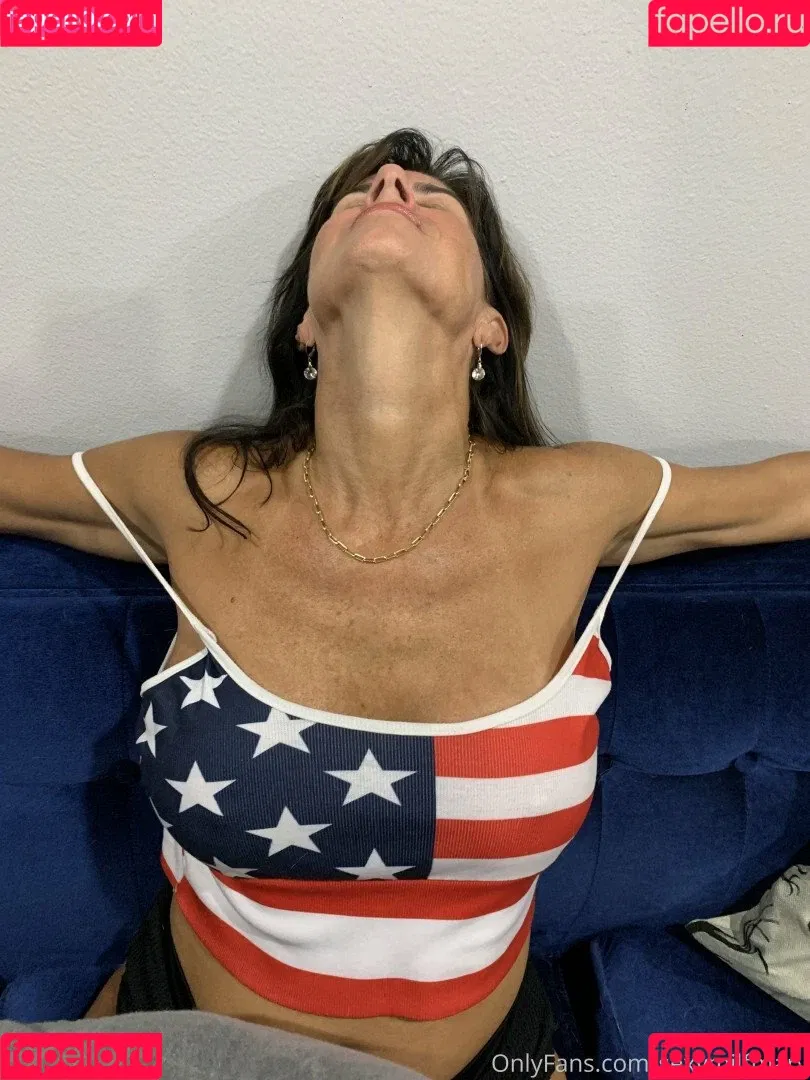 Mary Burke Onlyfans Photo Gallery 