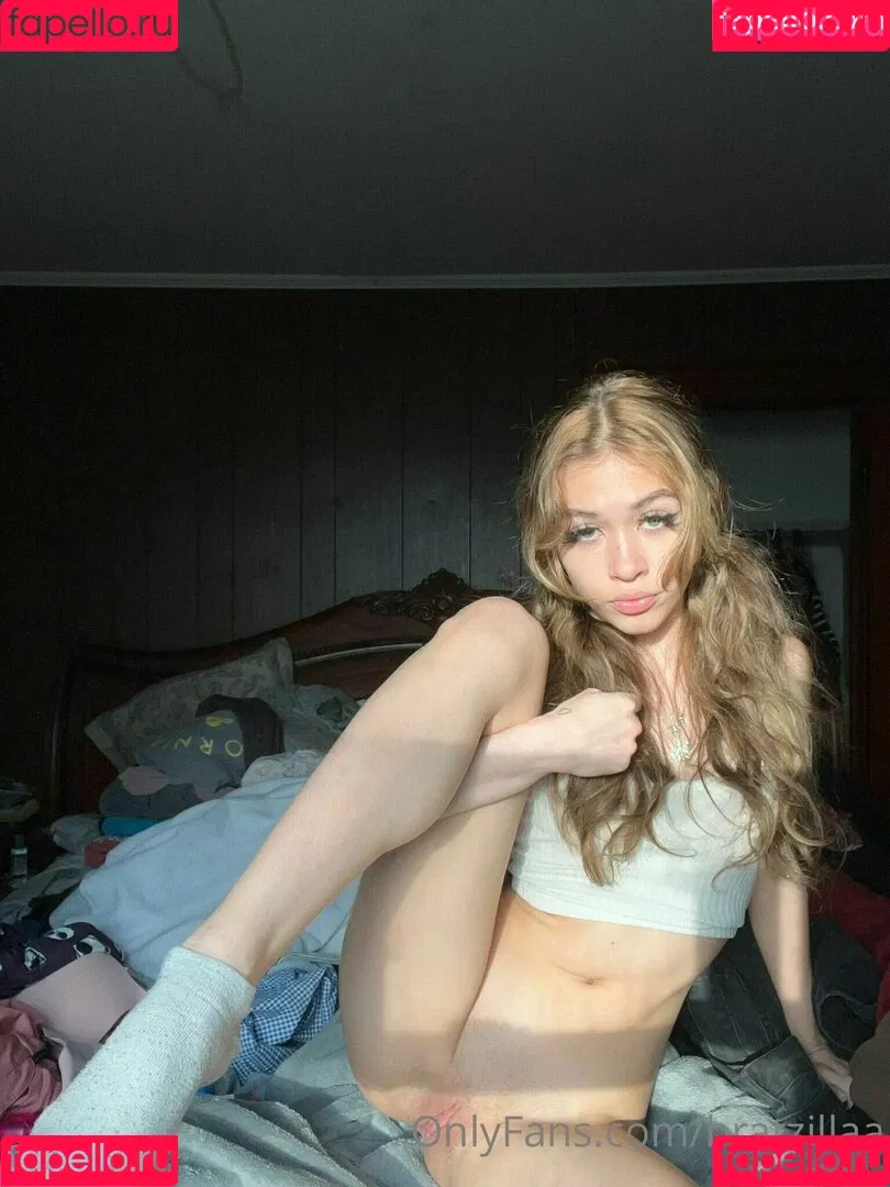 lilypopz Onlyfans Photo Gallery 
