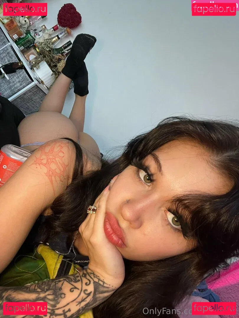 lilypopz Onlyfans Photo Gallery 