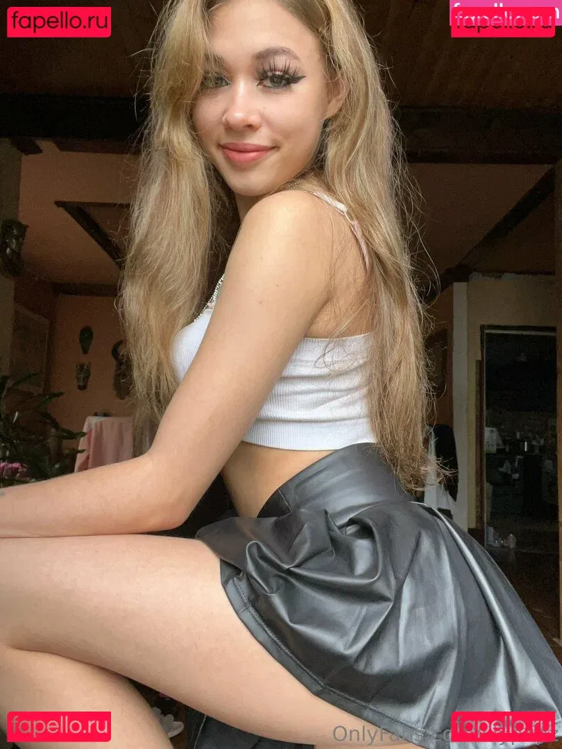 lilypopz Onlyfans Photo Gallery 