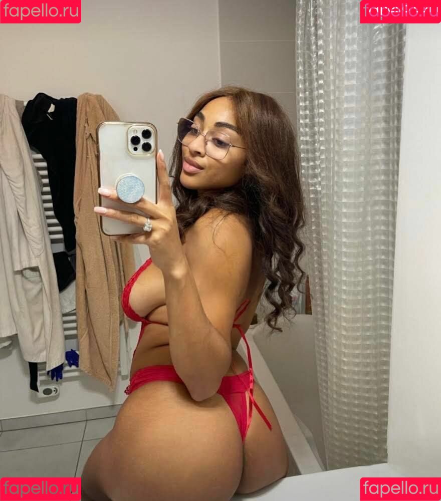 Ashleyroseglam Onlyfans Photo Gallery 