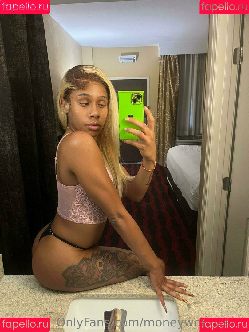 moneyworldkardi Nude Onlyfans Photo 25