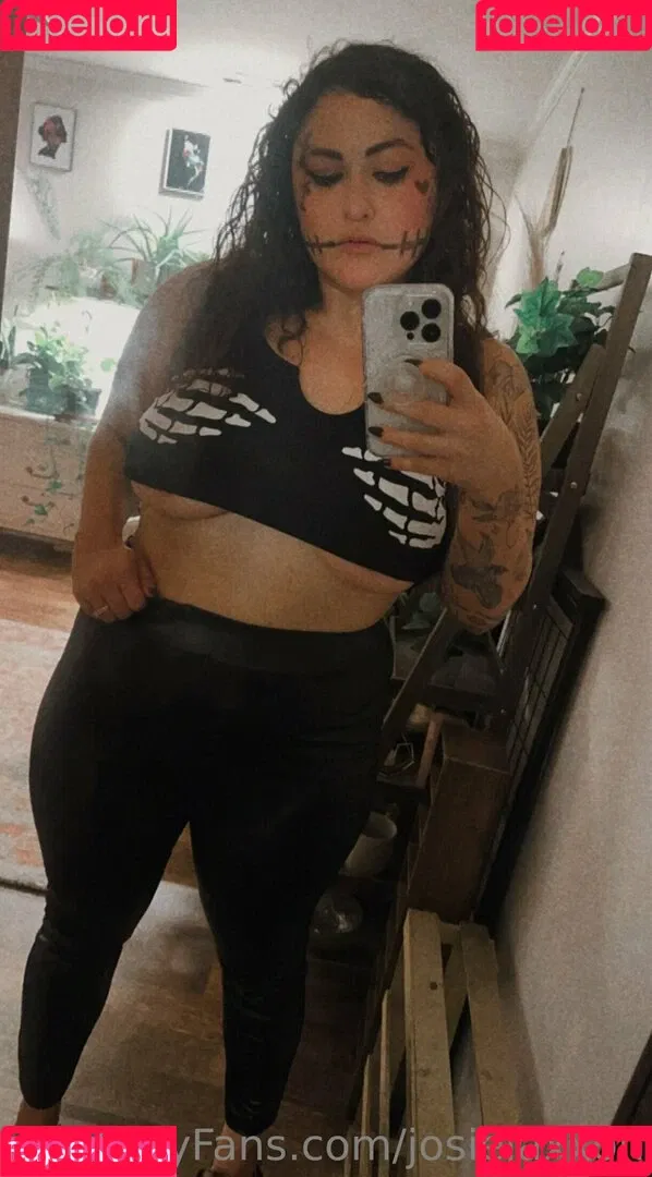 josiejaxxon Onlyfans Photo Gallery 