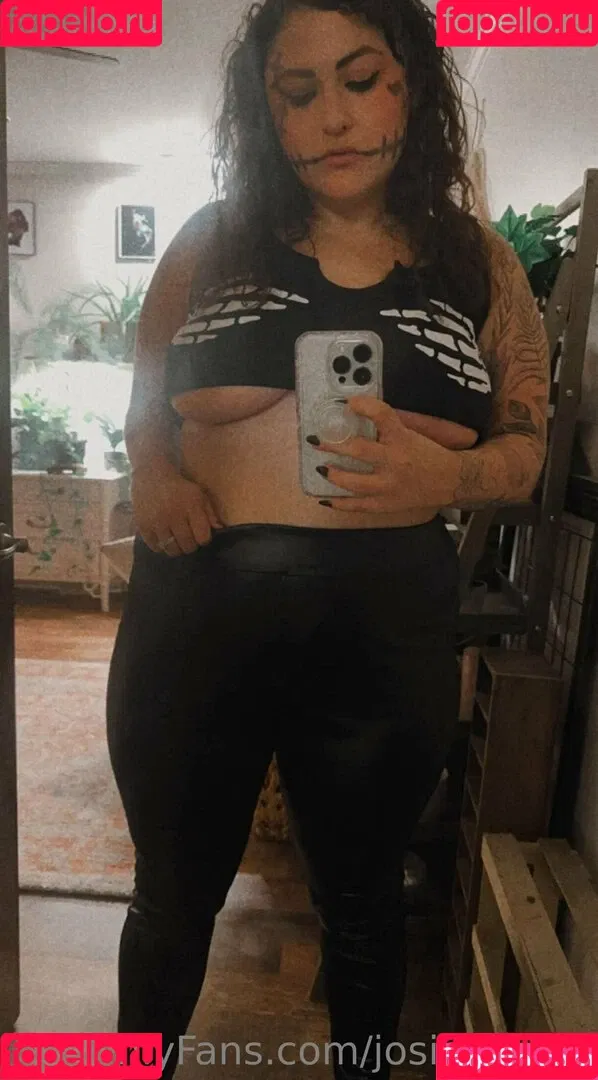 josiejaxxon Onlyfans Photo Gallery 