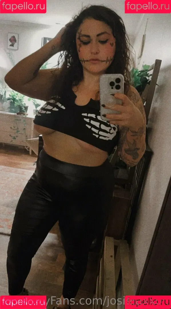 josiejaxxon Onlyfans Photo Gallery 