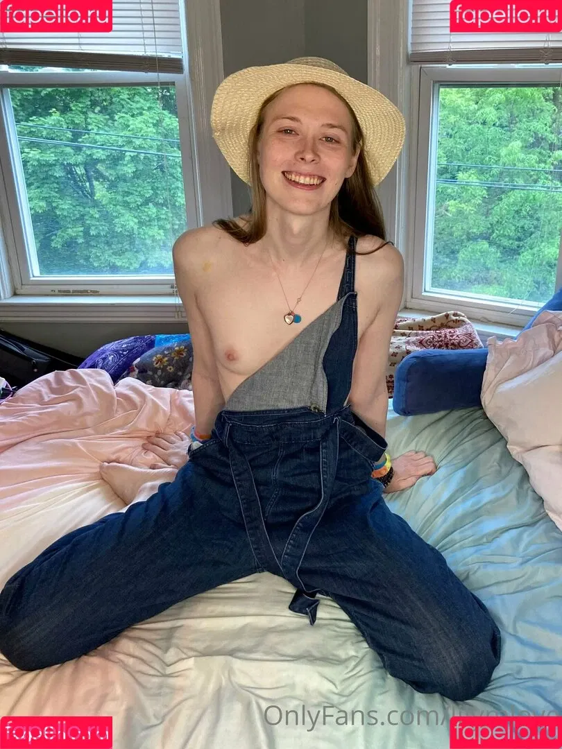 lilymlove Onlyfans Photo Gallery 