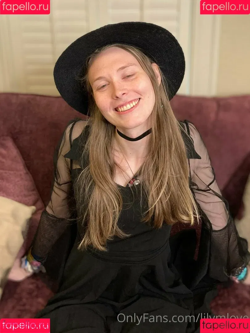 lilymlove Onlyfans Photo Gallery 