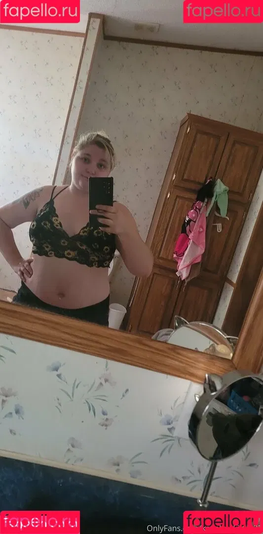 katiebugkitty122 Onlyfans Photo Gallery 