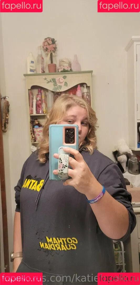 katiebugkitty122 Onlyfans Photo Gallery 