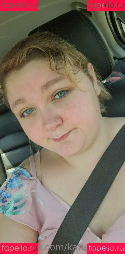 katiebugkitty122 Onlyfans Photo Gallery 