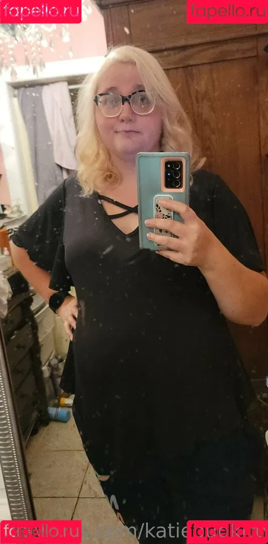 katiebugkitty122 Onlyfans Photo Gallery 