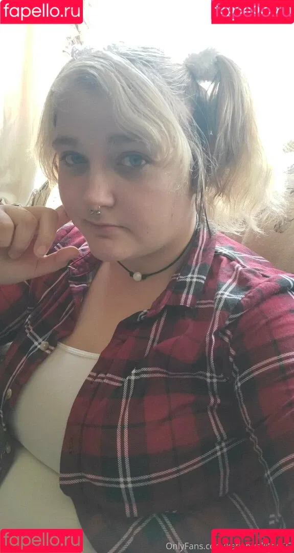katiebugkitty122 Onlyfans Photo Gallery 