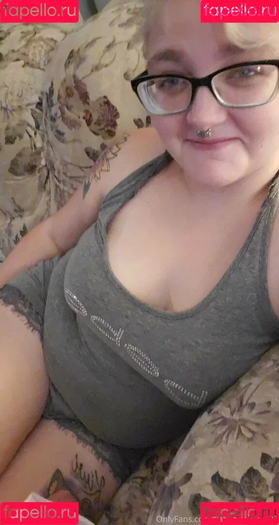 katiebugkitty122 Onlyfans Photo Gallery 