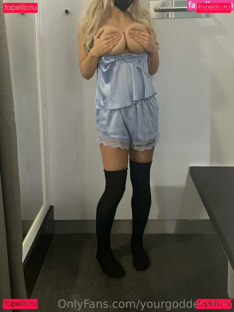 yourgoddessfinn Onlyfans Photo Gallery 