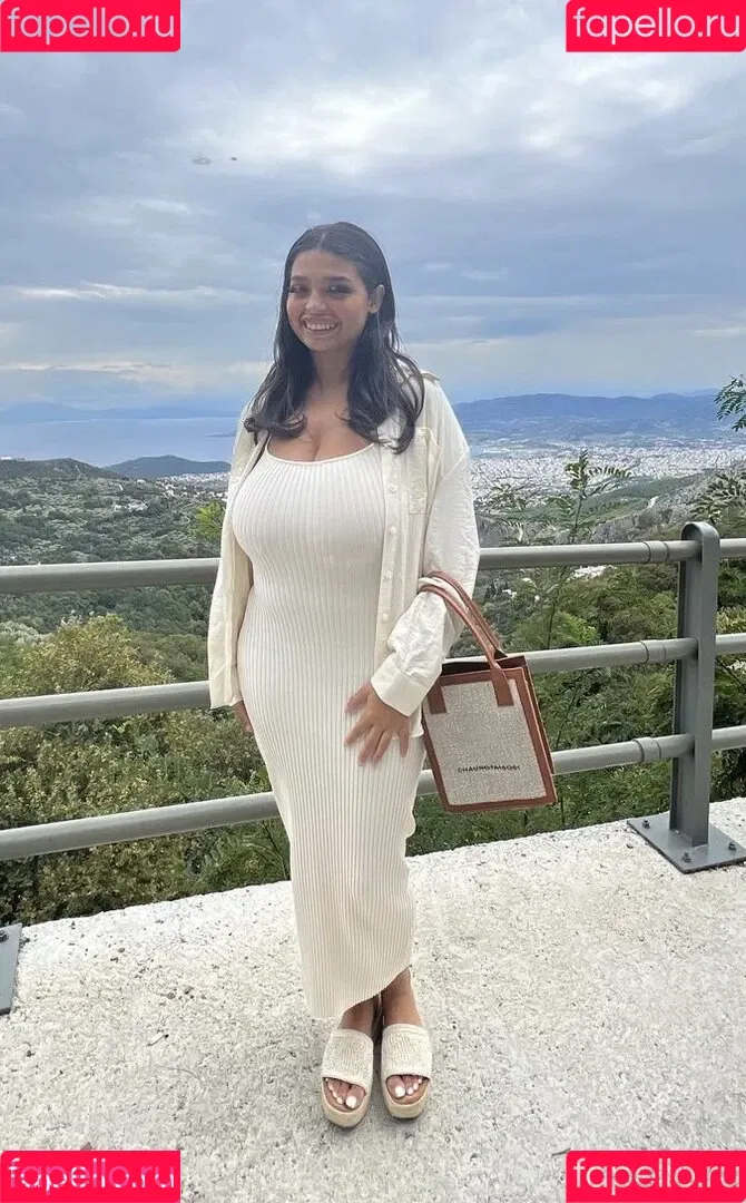 Summer T Onlyfans Photo Gallery 