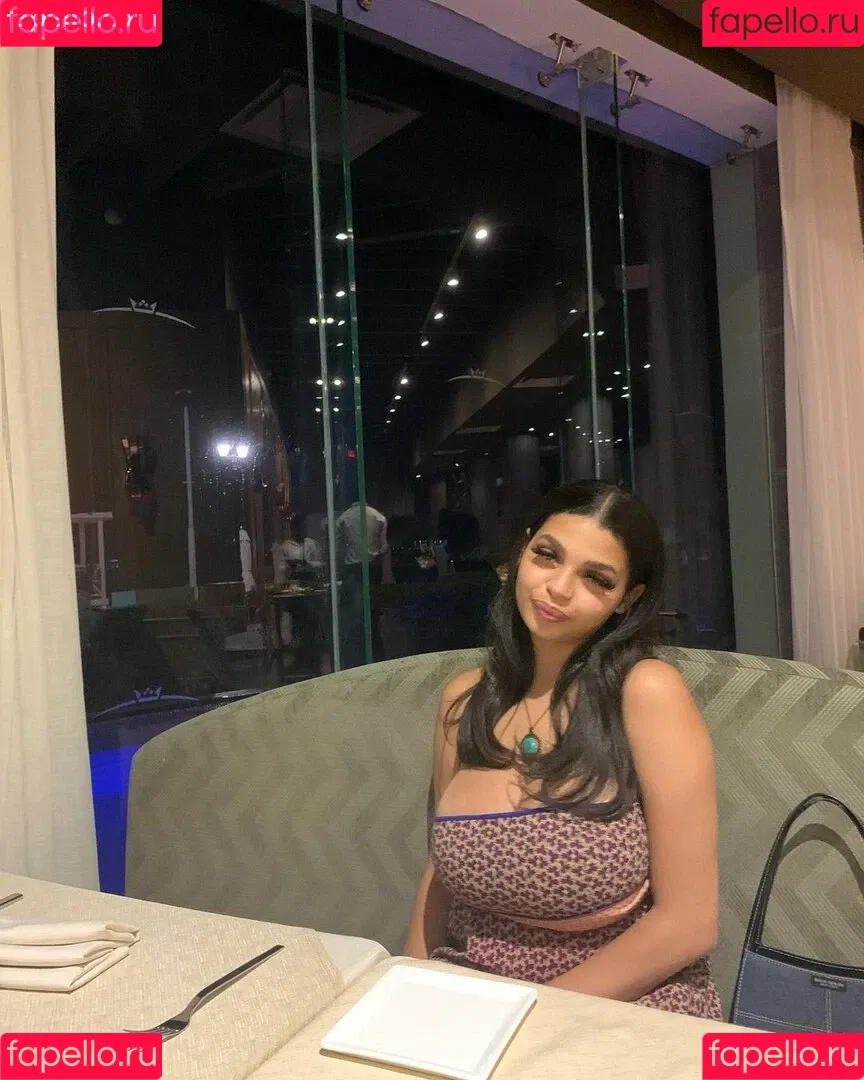 Summer T Onlyfans Photo Gallery 