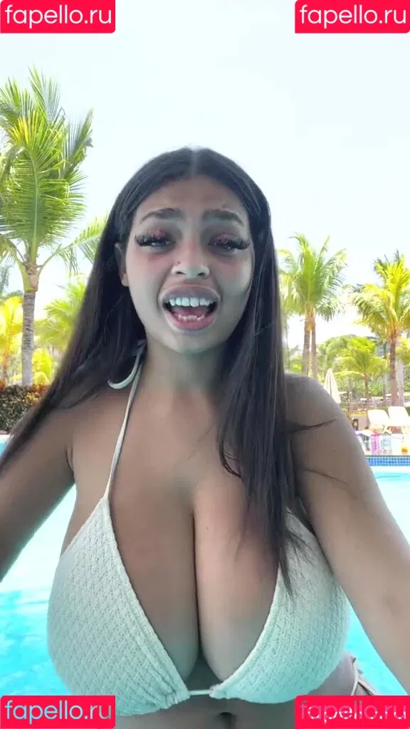 Summer T Onlyfans Photo Gallery 