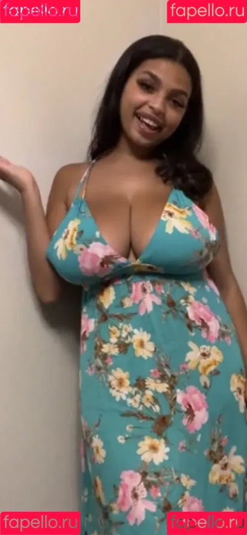 Summer T Onlyfans Photo Gallery 
