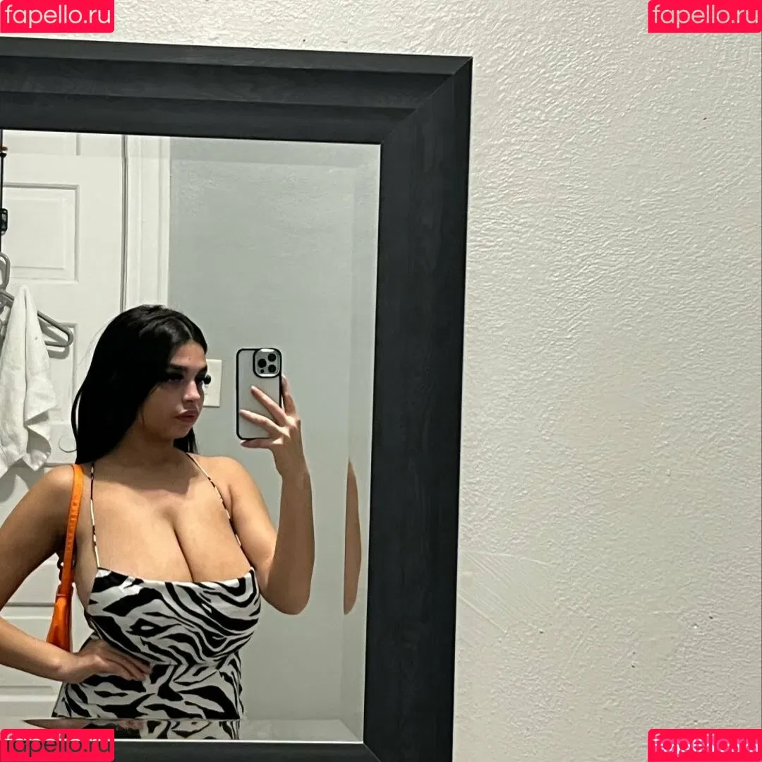 Summer T Onlyfans Photo Gallery 