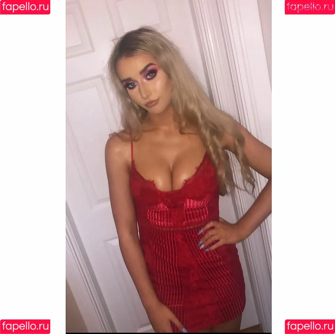 Erin Lally Onlyfans Photo Gallery 