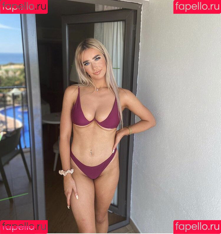 Erin Lally Onlyfans Photo Gallery 