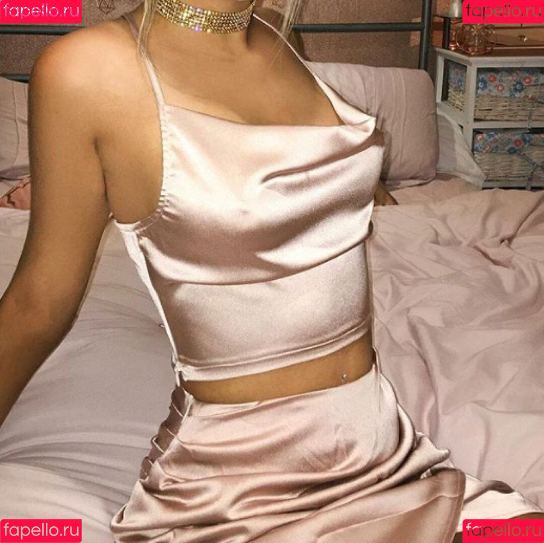 Erin Lally Onlyfans Photo Gallery 