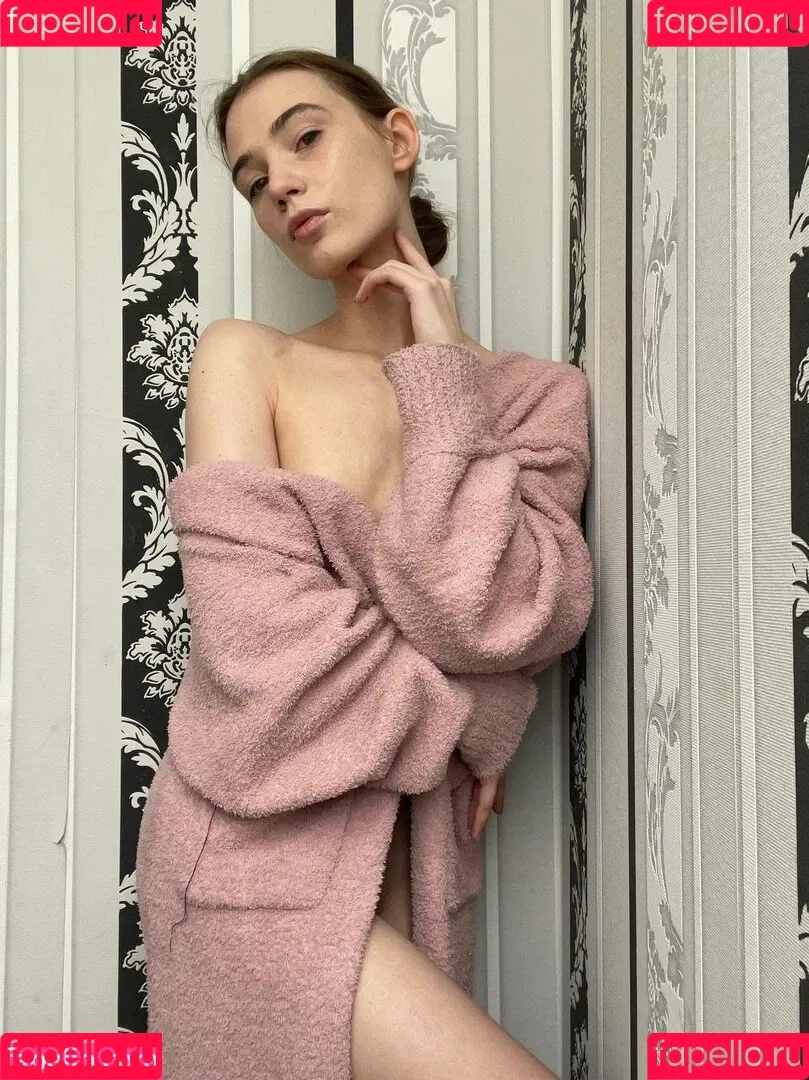 Sowa Valeri Onlyfans Photo Gallery 