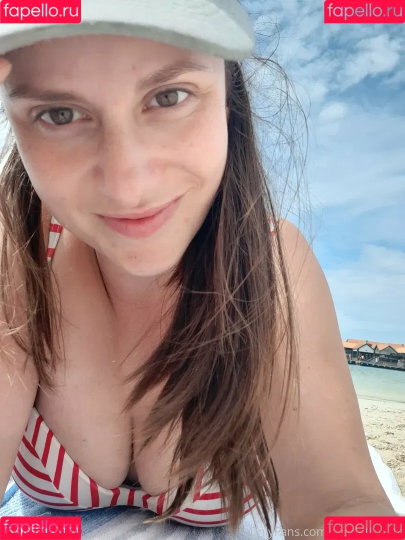 aussielilyfox Onlyfans Photo Gallery 