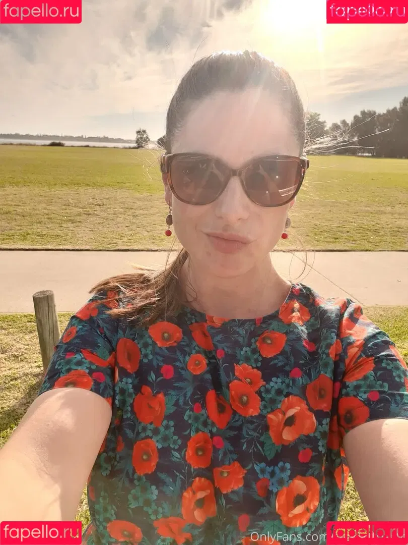 aussielilyfox Onlyfans Photo Gallery 
