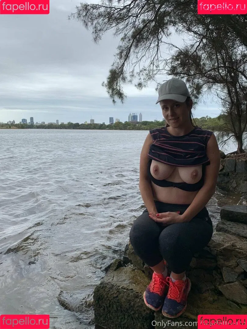 aussielilyfox Onlyfans Photo Gallery 