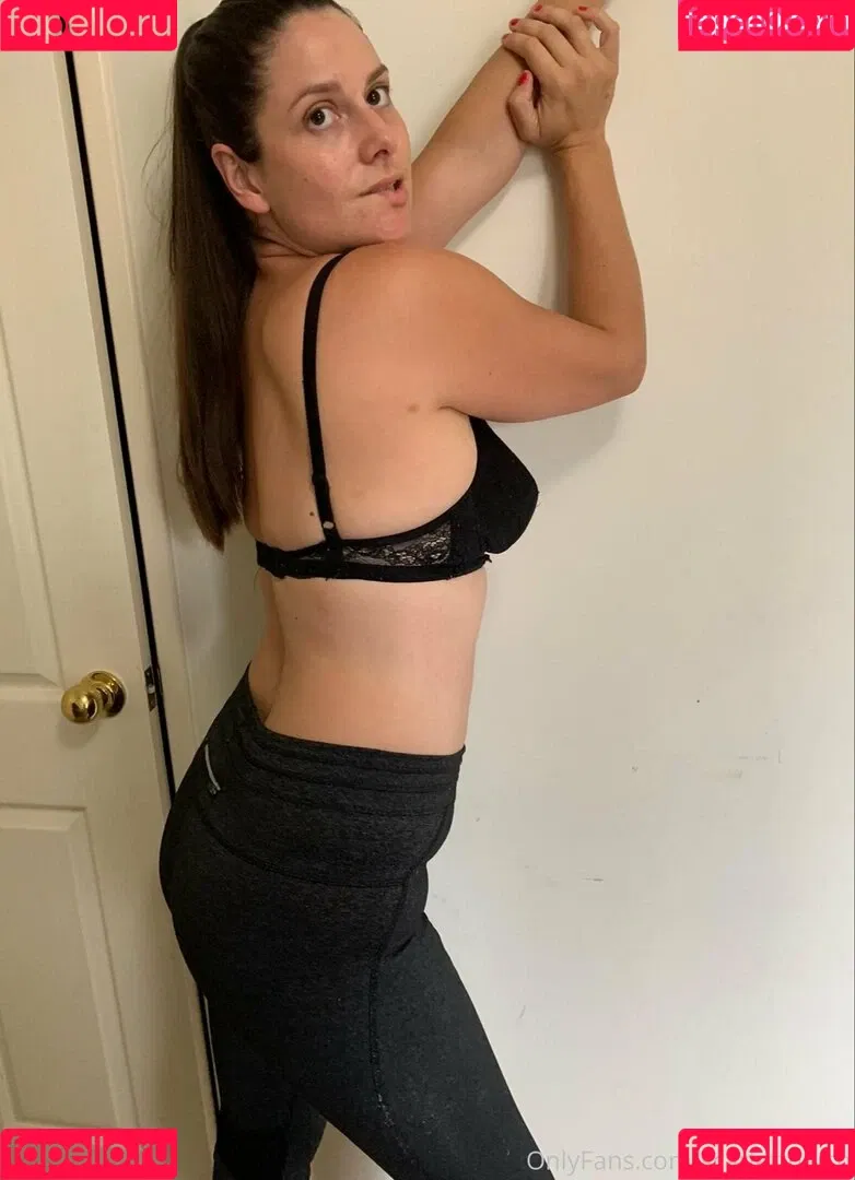 aussielilyfox Onlyfans Photo Gallery 