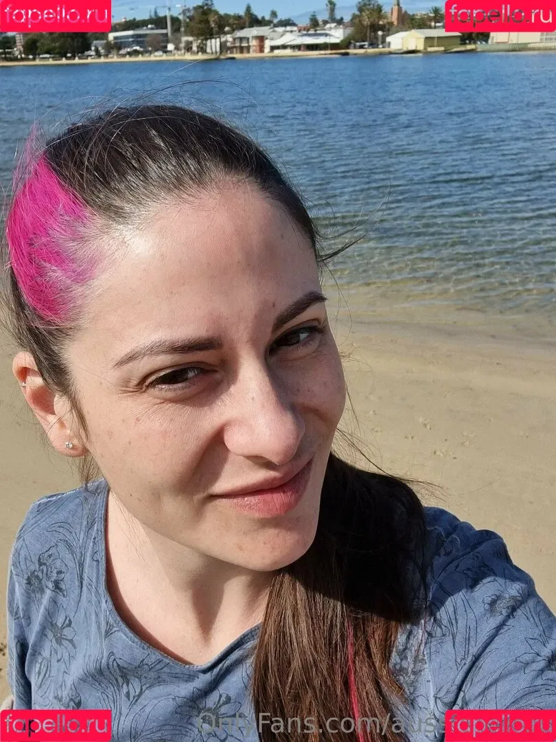 aussielilyfox Onlyfans Photo Gallery 