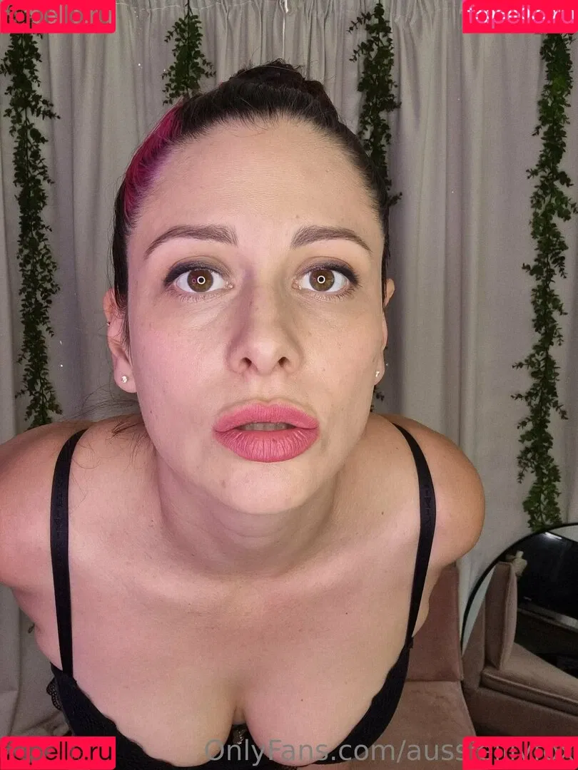 aussielilyfox Onlyfans Photo Gallery 