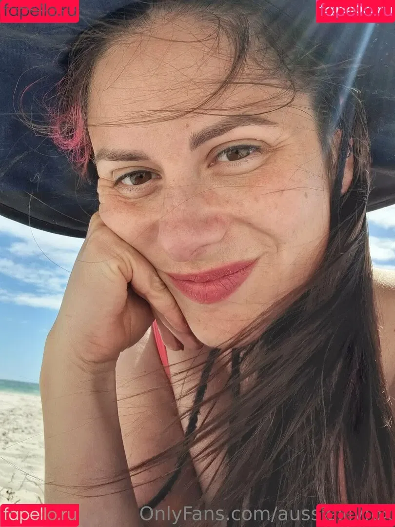 aussielilyfox Onlyfans Photo Gallery 