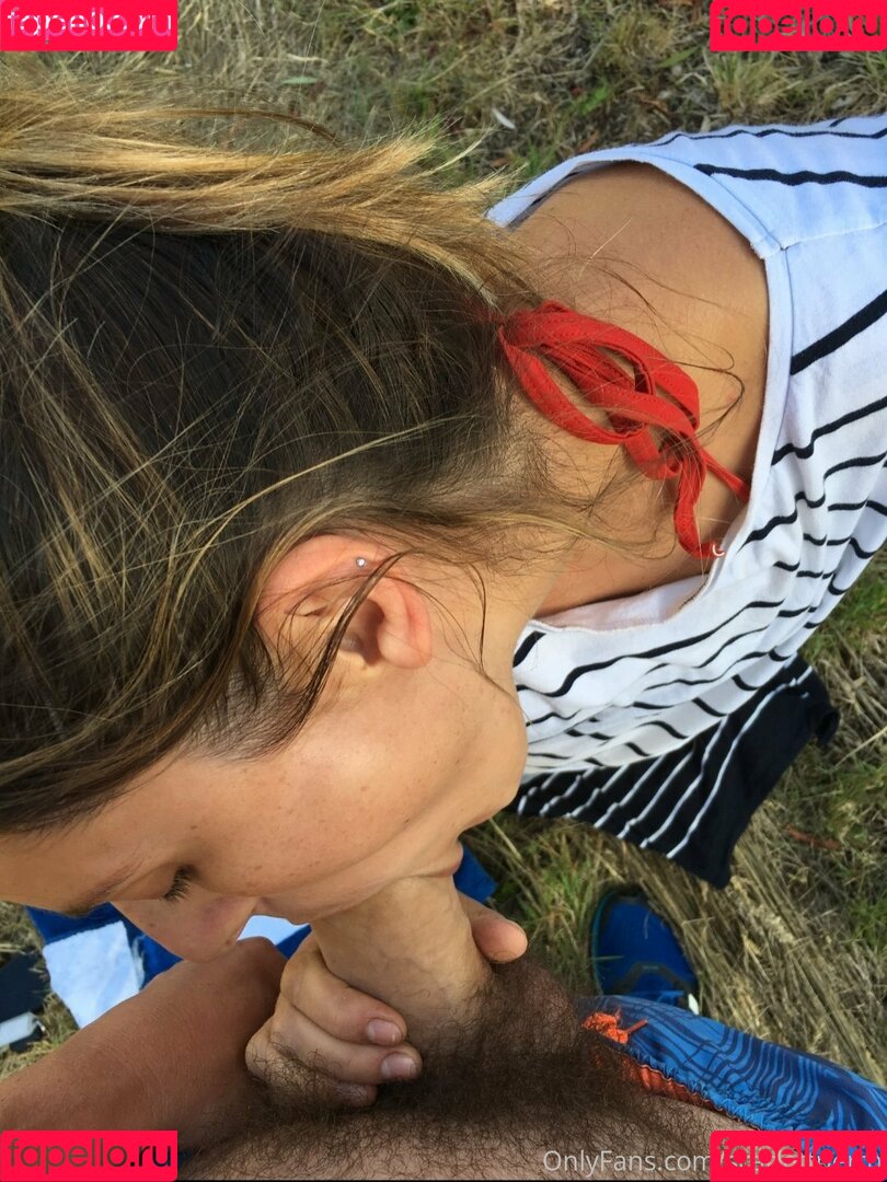 aussielilyfox Onlyfans Photo Gallery 