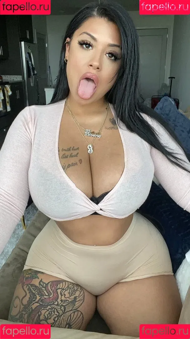 Brilliantly_divine Onlyfans Photo Gallery 