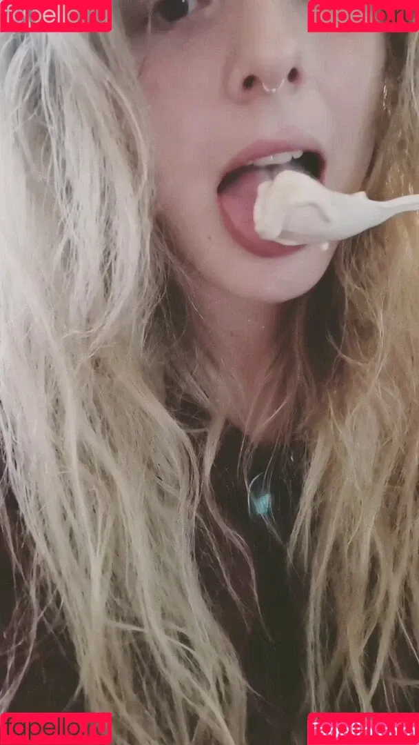 hornycavegirl Onlyfans Photo Gallery 